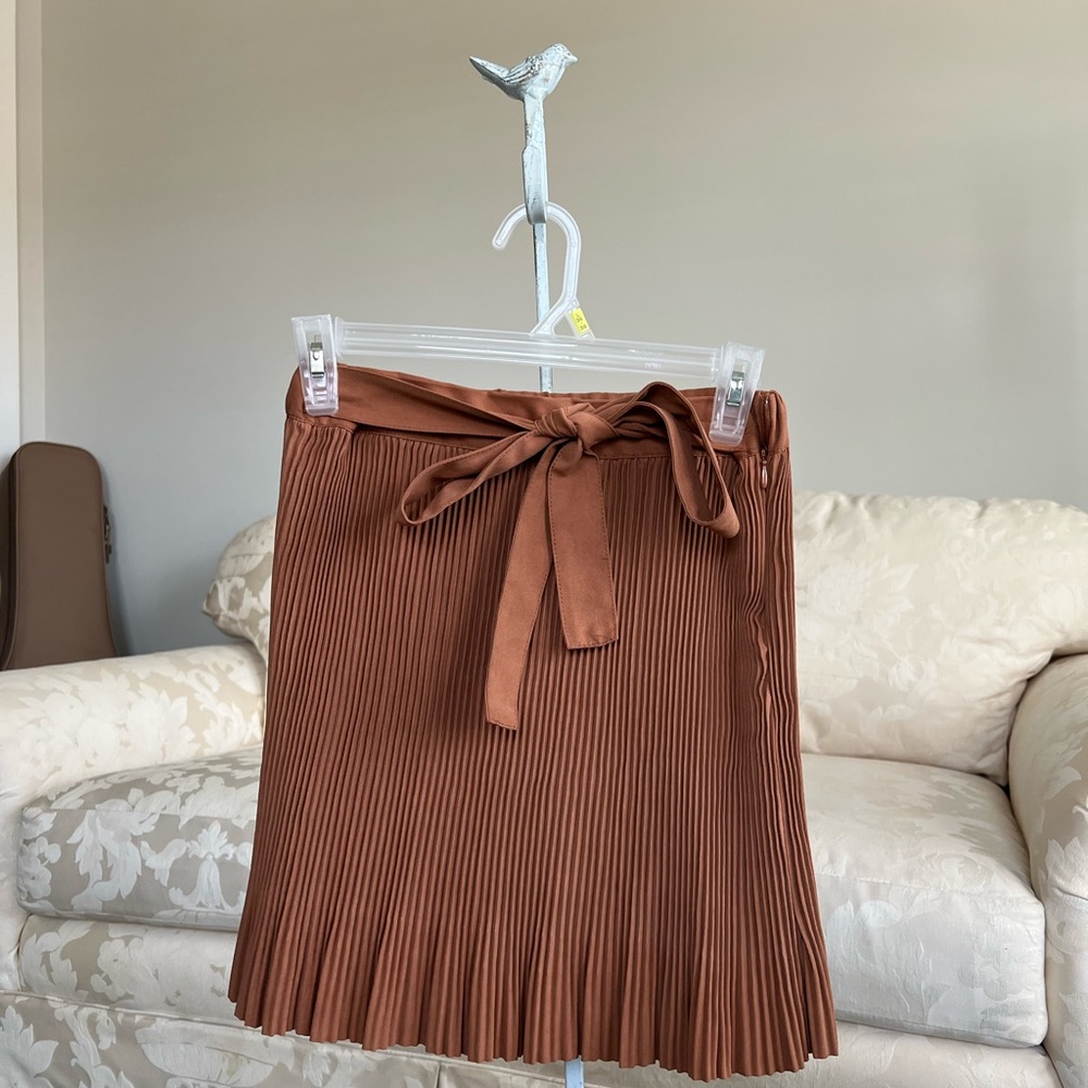 Tie front pleated tan mini skirt